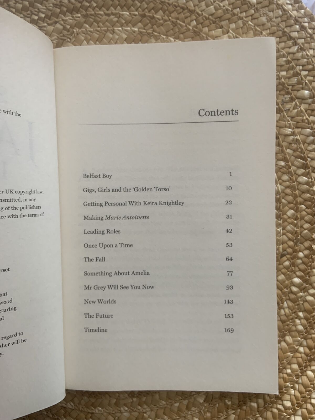 PB Book SHADES OF JAMIE DORNAN  by Jo Berry Biography Christian Grey 2015 NEW