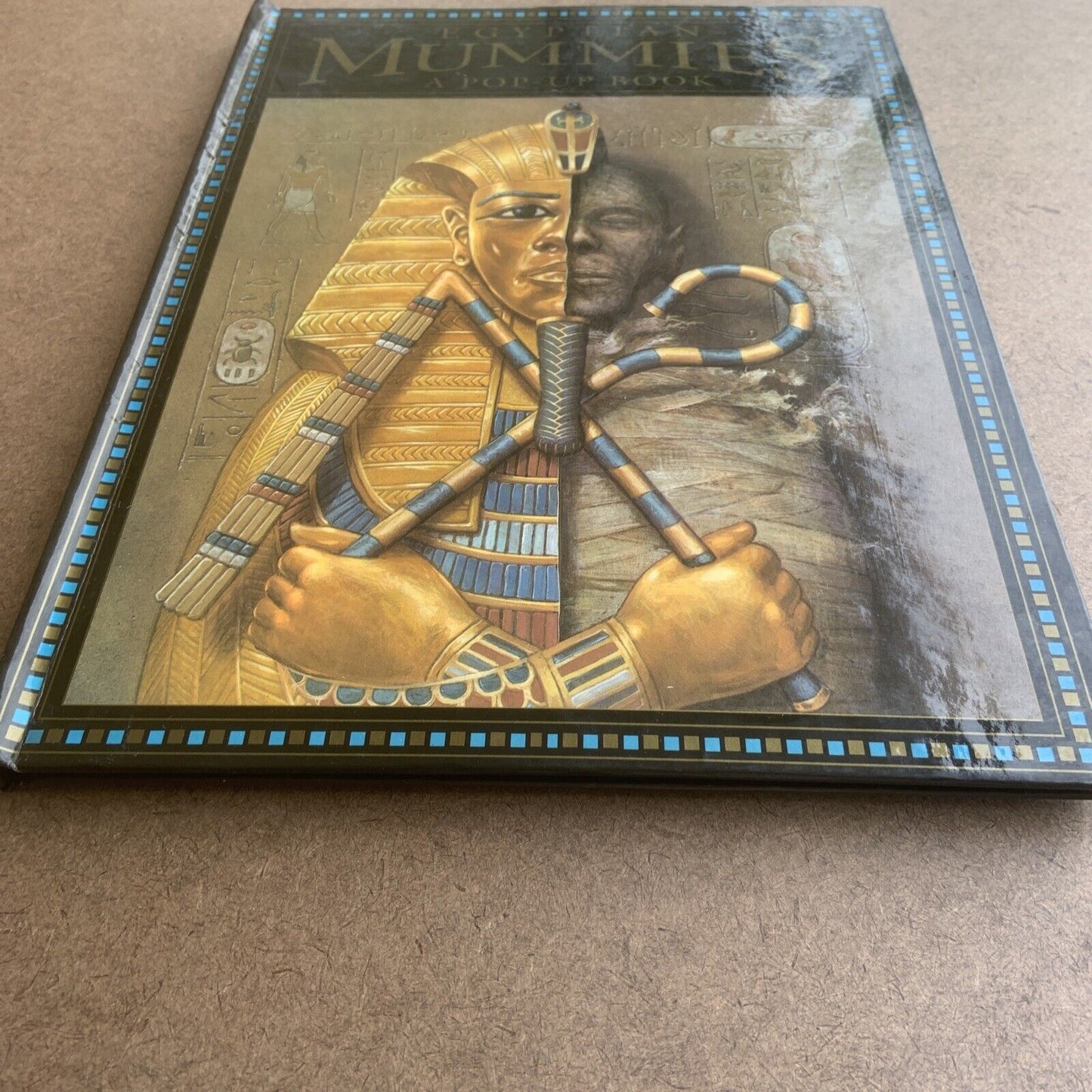 HC Book EGYPTIAN MUMMIES A Pop-Up Book Glossy Wipe Clean unused all ages