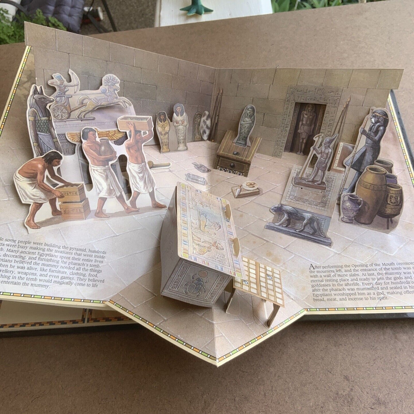 HC Book EGYPTIAN MUMMIES A Pop-Up Book Glossy Wipe Clean unused all ages