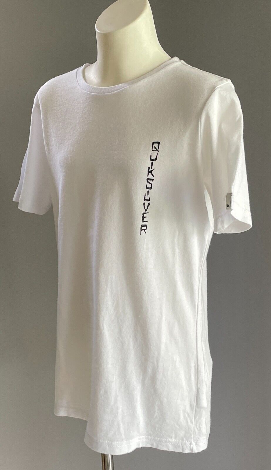 Boys QUIKSILVER White T-Shirt Size 10 Print at Back & Chest Short Sleeves
