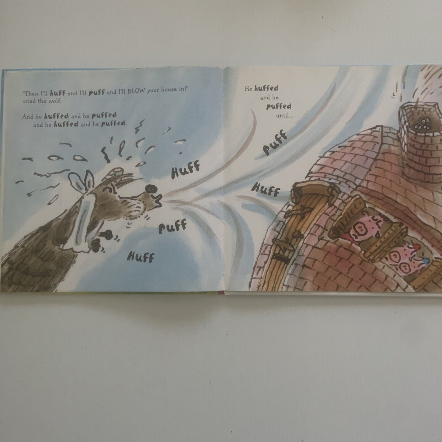 The Three Little Pigs Usborne Picture Storybook S Davidson G Overwater 2008 HC