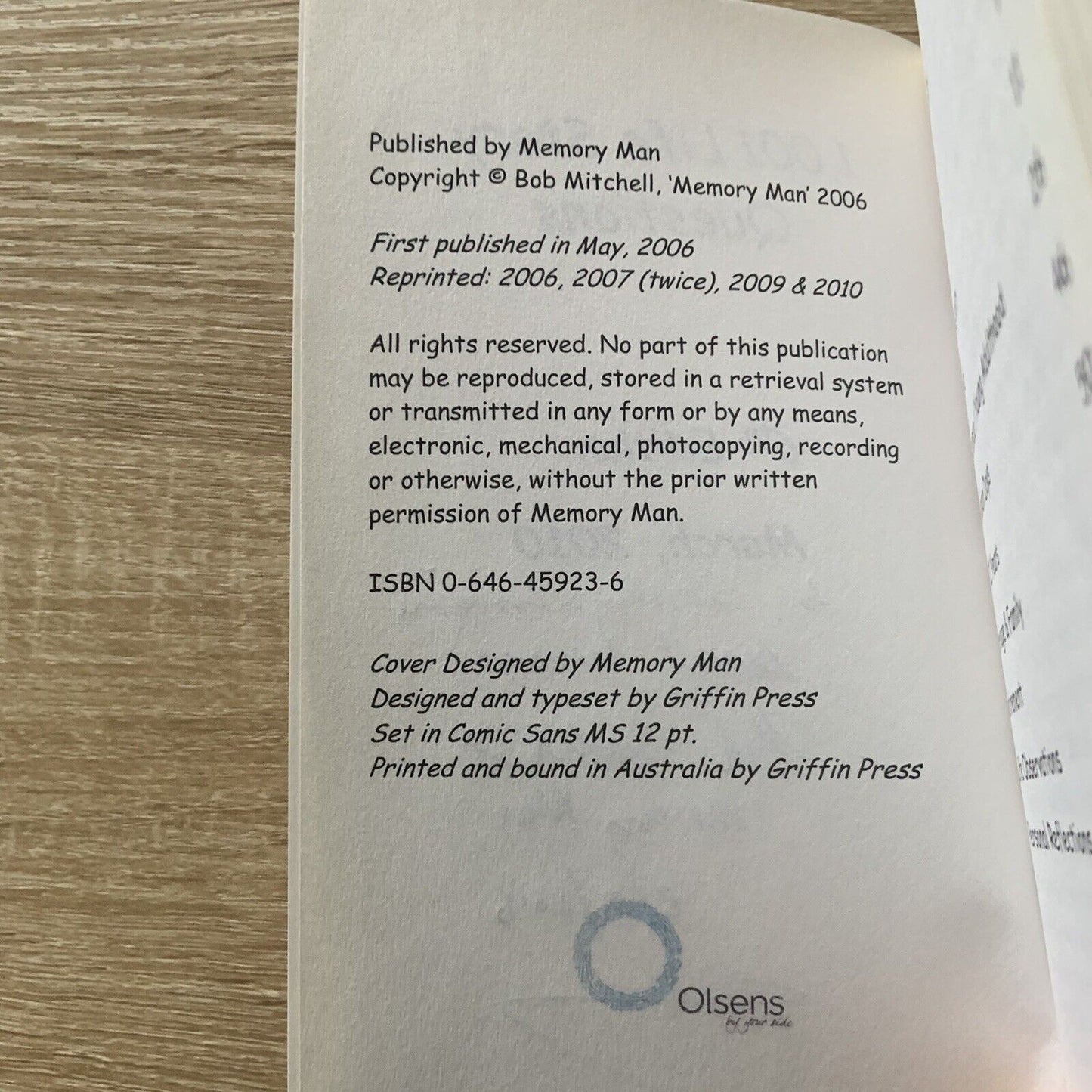 PB Book Signed By MEMORY MAN 1001 Life Story Questions  "To Shirley & Lorraine"