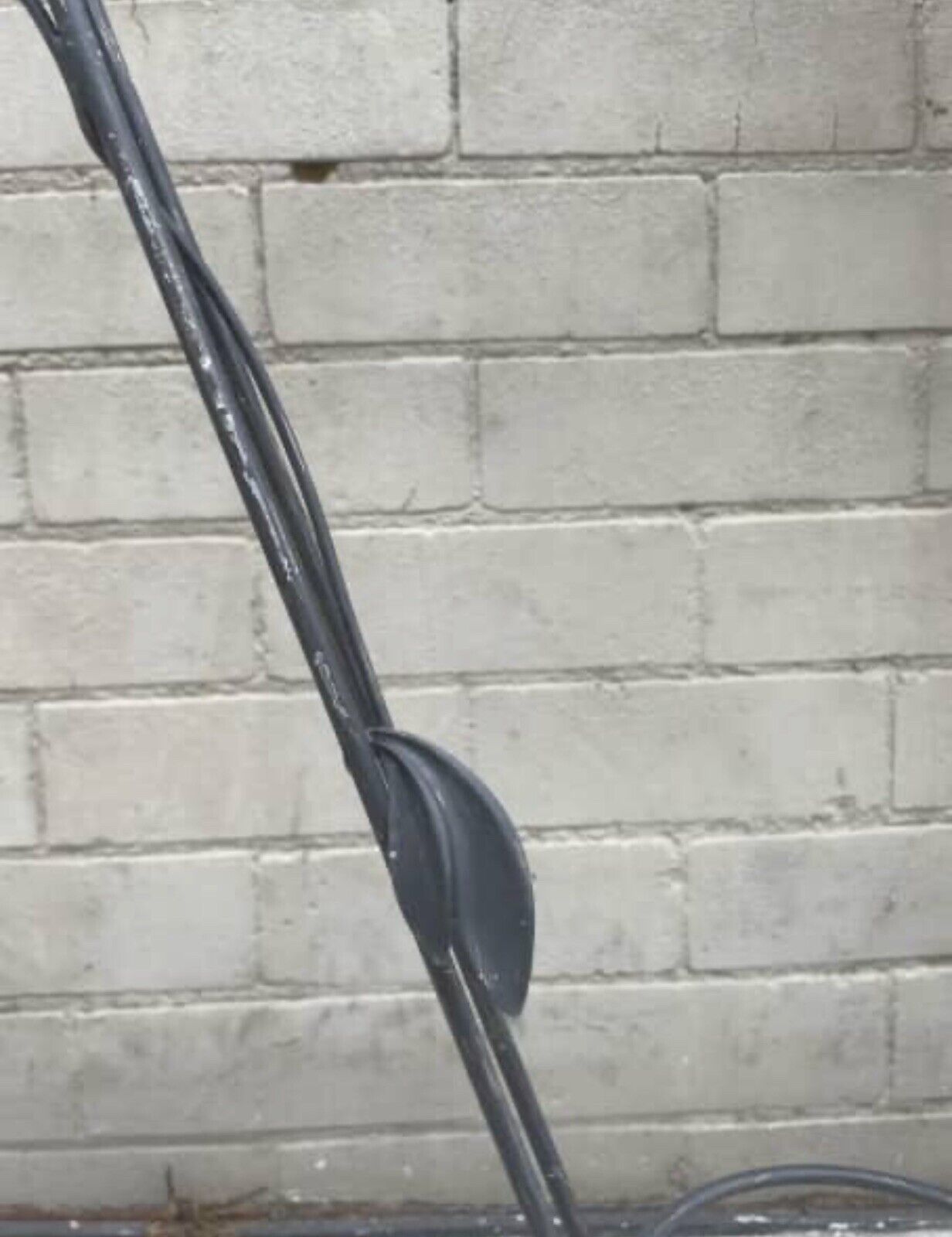Vintage 66cm Black Wrought Iron Planter 3 Flower Pot Stand leaf detail