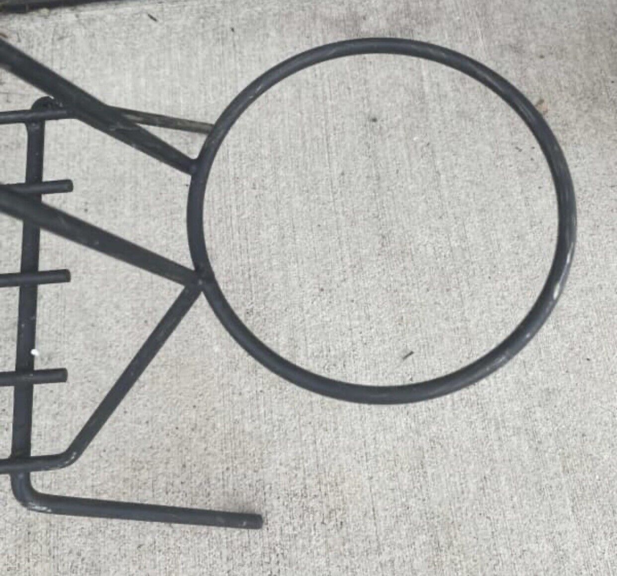 Vintage 66cm Black Wrought Iron Planter 3 Flower Pot Stand leaf detail