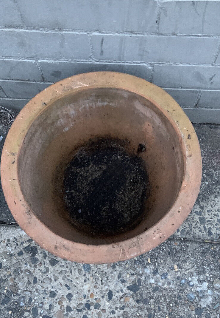 Vintage Terracotta Clay Garden Pot Chunky 29x36cm Planter Urn Leichhardt 2040