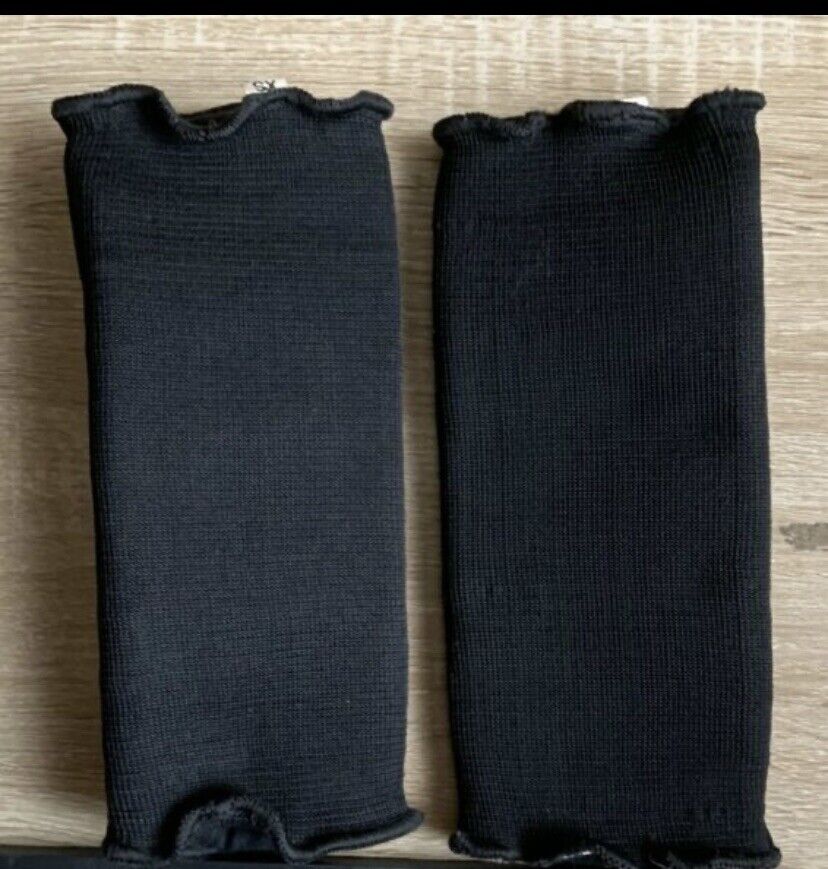 ZETT FIGHTER Kids SHIN PADS x 2 Size XS BLACK GUC Sports Protection Guards