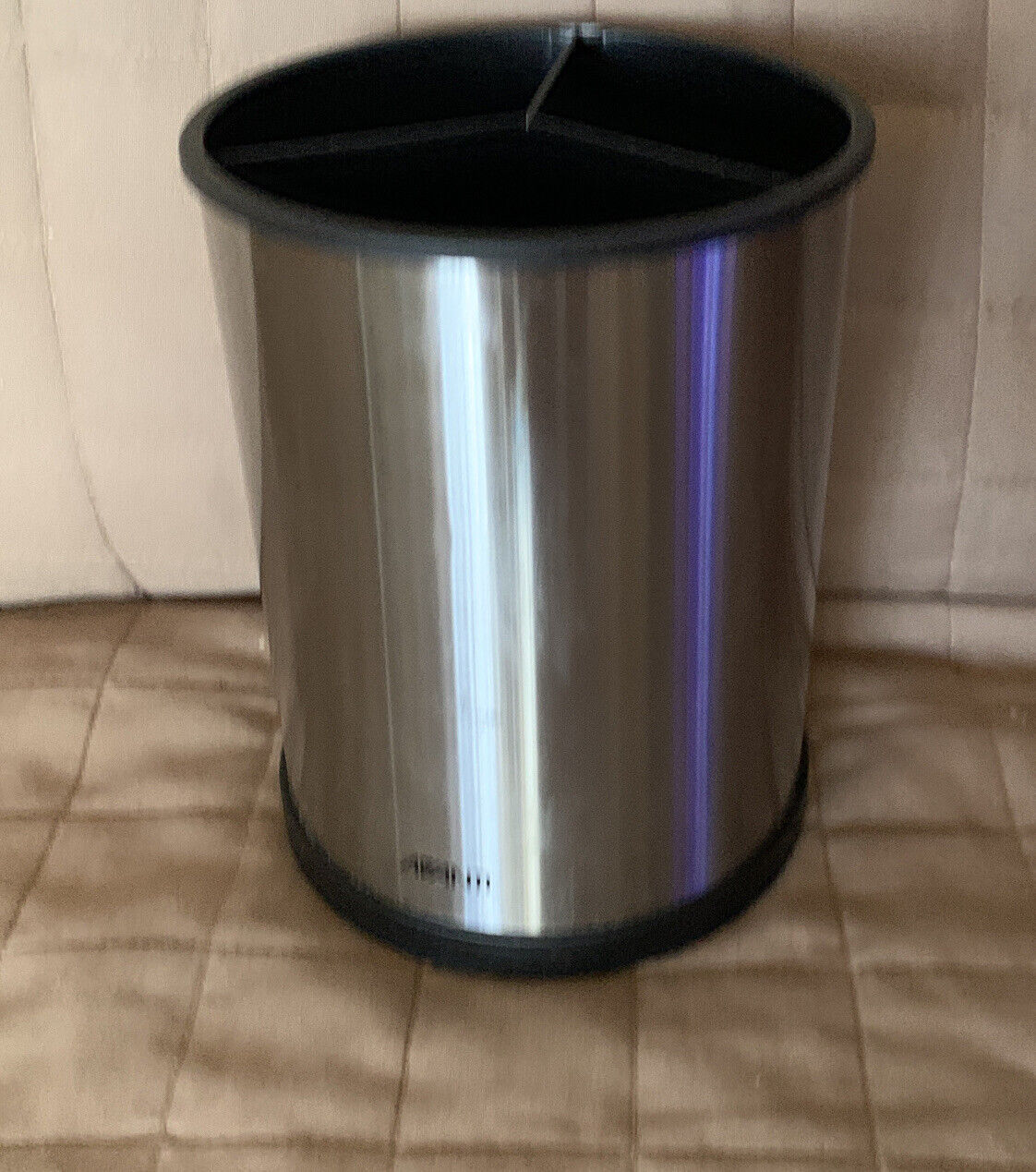 AVANTI ROTATING UTENSIL HOLDER Round Storage Caddy SS STAINLESS STEEL No Box