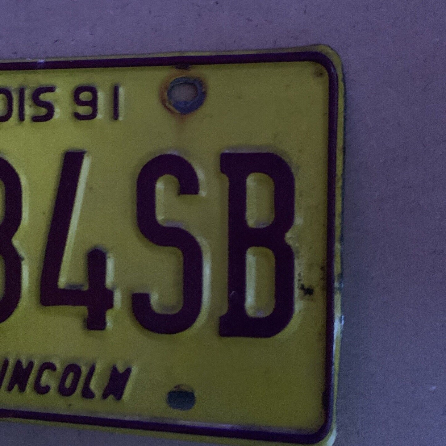 ILLINOIS Land Of Lincoln USA Rustic Vintage Number Plate 17134SB 1990 1991 Yello
