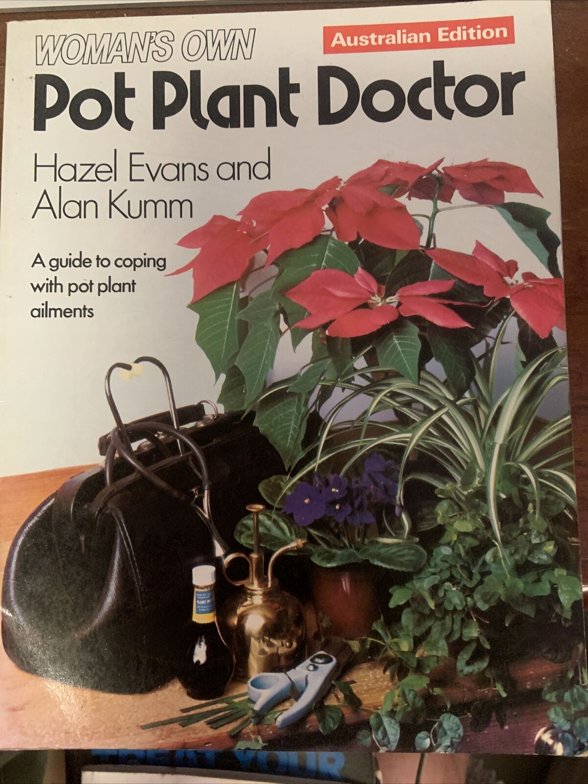 Vintage PB Book WOMANS OWN POT PLANT DOCTOR Hazel Evans Alan Kumm Aussie Edition