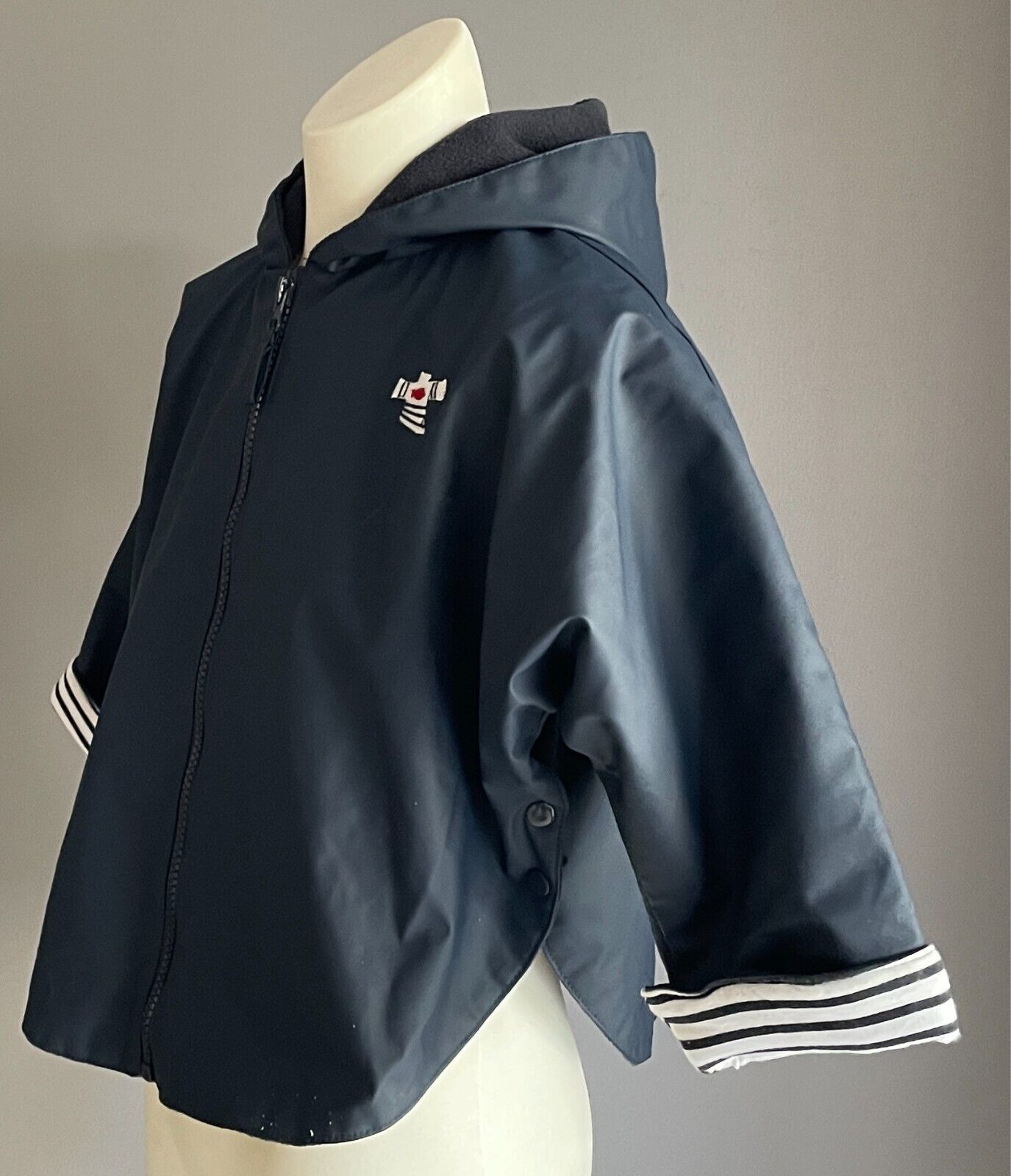 WEEKEND A LA MER Navy Rain Cape Size 23M Hoody Polar Fleece Lined Unisex
