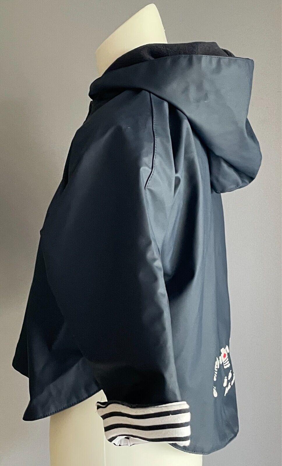 WEEKEND A LA MER Navy Rain Cape Size 23M Hoody Polar Fleece Lined Unisex