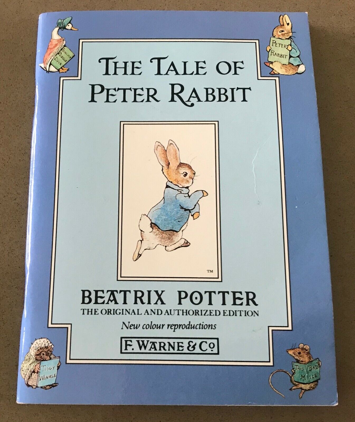 PETER RABBIT Baby T Shirt Size 00 +The Tale of Peter Rabbit Book Gift Set NEW