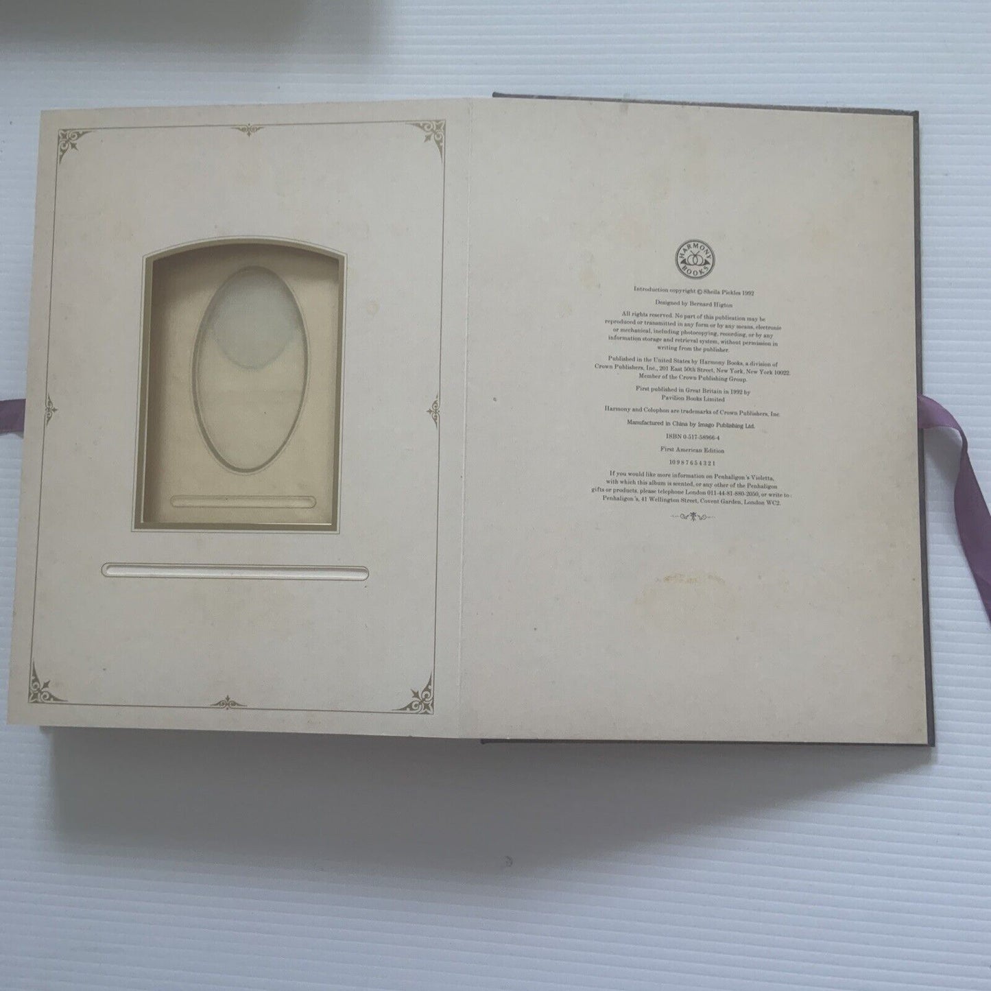Photograph Album THE LANGUAGE OF FLOWERS  1992 Foxing Tanning 29x20.5cm PHOTO