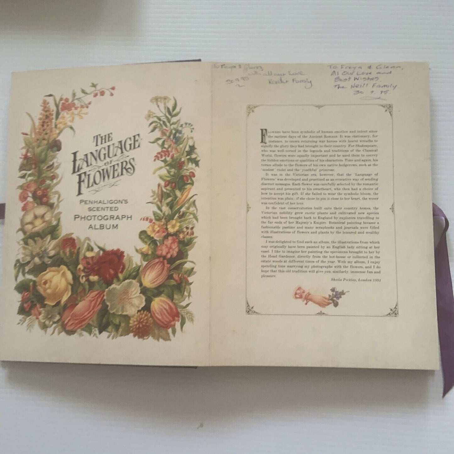 Photograph Album THE LANGUAGE OF FLOWERS  1992 Foxing Tanning 29x20.5cm PHOTO