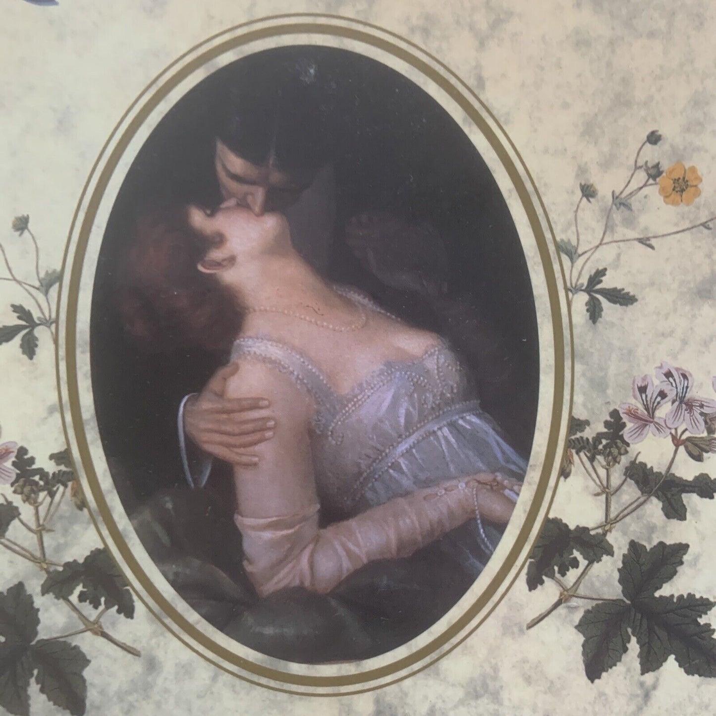Large THE ROMANTIC Photograph Album  Features “The Kiss” 1997 NEW Carlton Books
