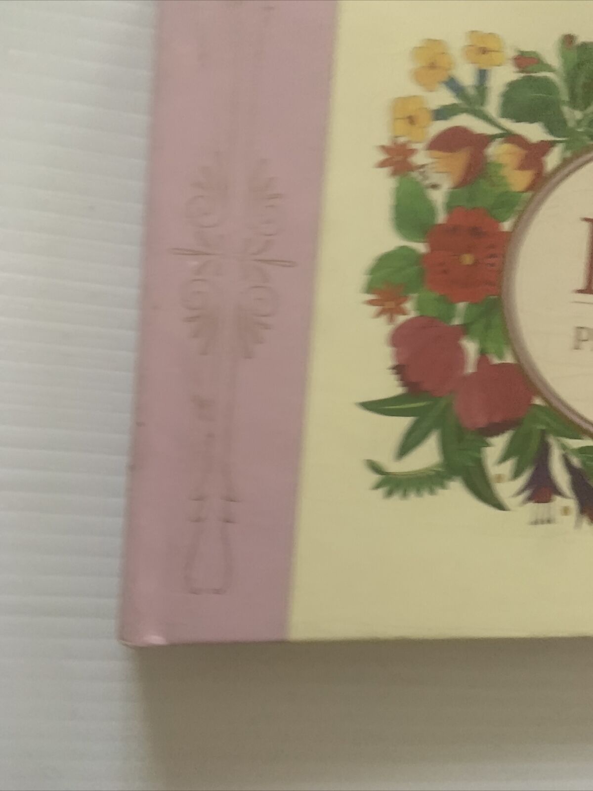 VICTORIA AVENUE The Floral Photograph Album Paper Company Nadia Grazzioto Photo