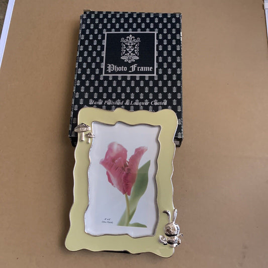 Metal Photo Frame Hand Polished & Yellow Lacquer Coated Bunny Rabbit 10x15cm NEW