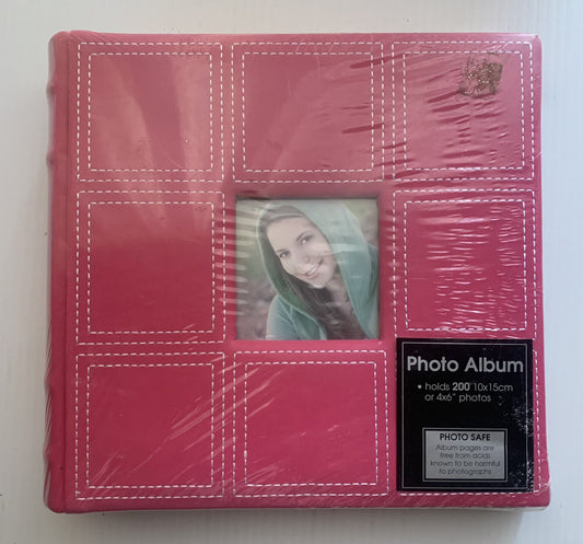 PHOTO ALBUM UR1 Hot Pink holds 200 Photos 10x15cm Acid Free Sealed NEW