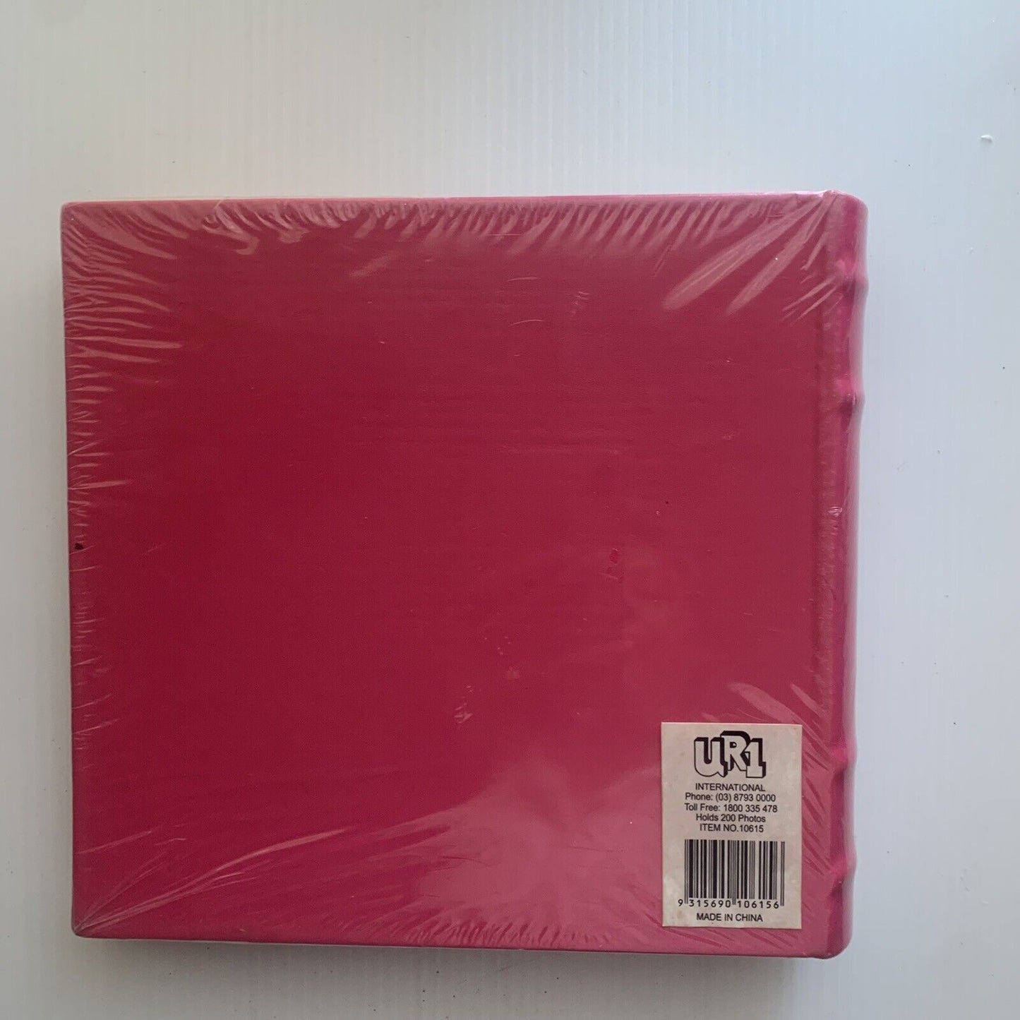 PHOTO ALBUM UR1 Hot Pink holds 200 Photos 10x15cm Acid Free Sealed NEW