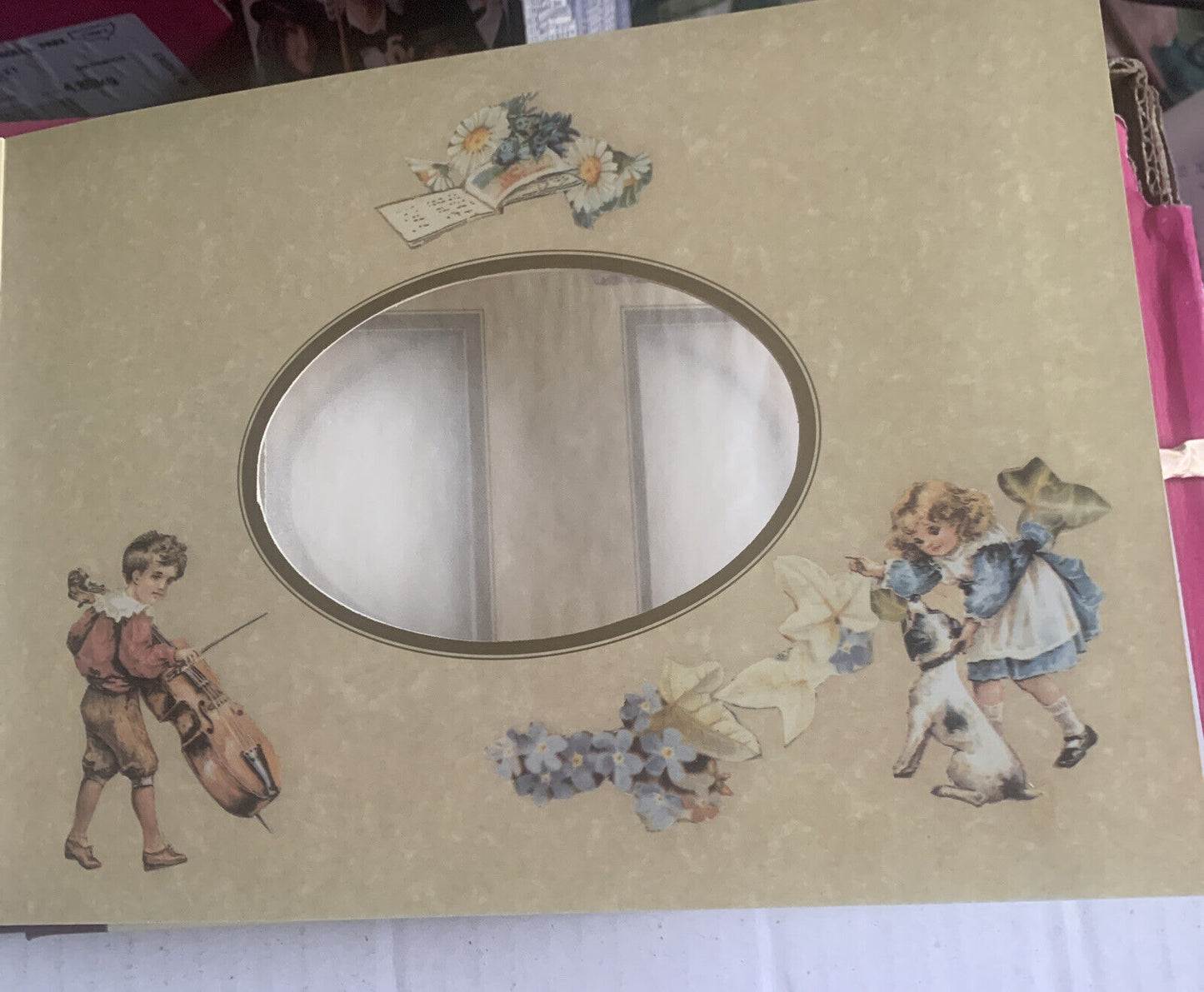 The Victorian Photograph Album  By Robyn Latimer Book Company Australia 1995 NEW