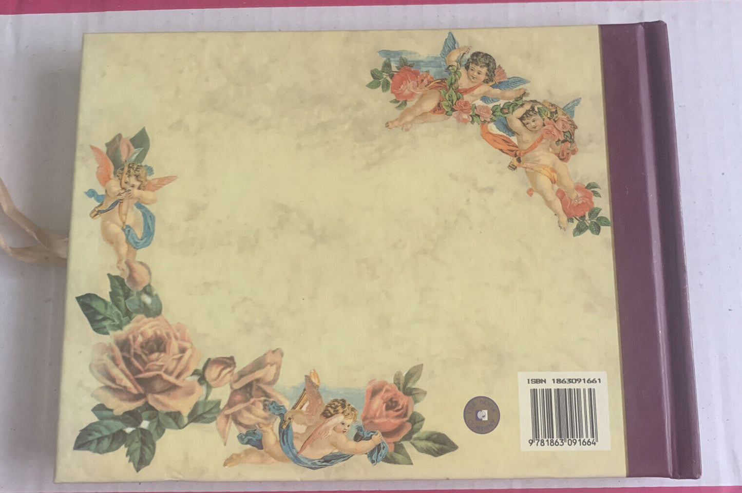 The Victorian Photograph Album  By Robyn Latimer Book Company Australia 1995 NEW