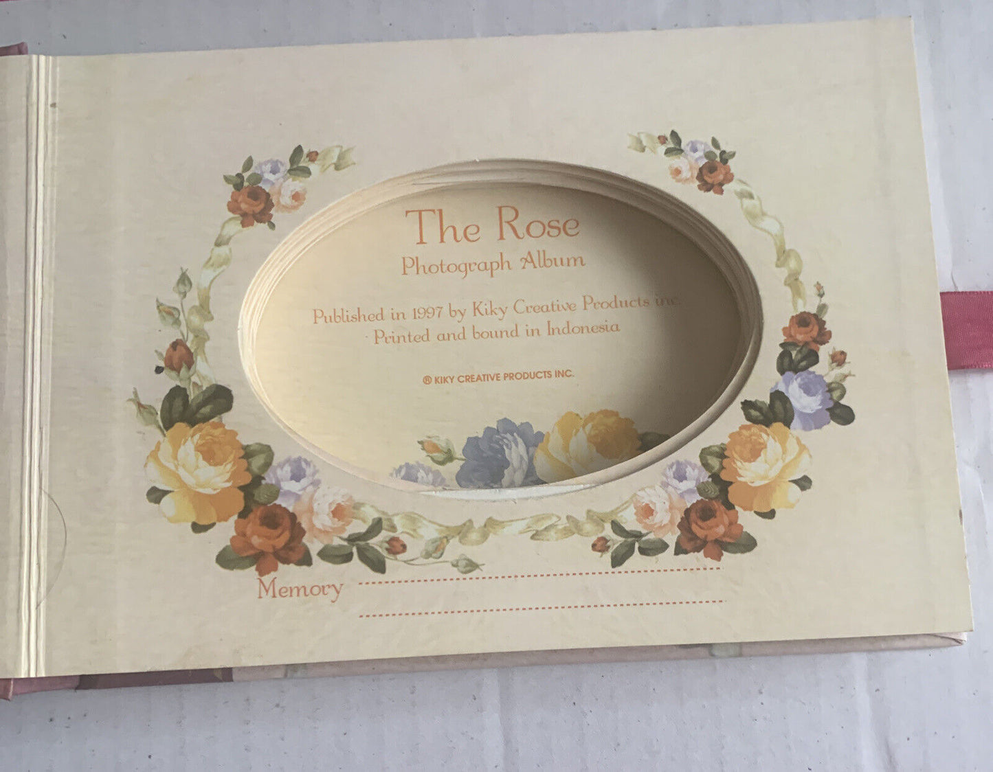 Photograph Album KIKY CREATIVE The Rose Oval Borders 1997 Die Cut Slide In Pics
