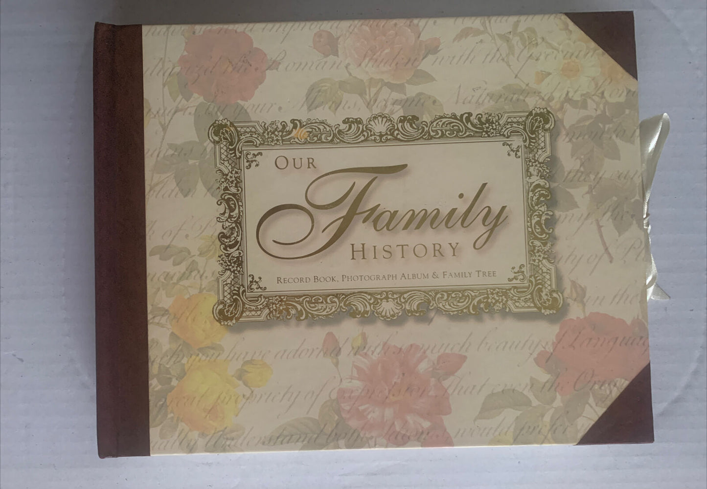 Photo Allbum OUR FAMILY HISTORY Record Book Scrap Victorian 1998 New Illustrated