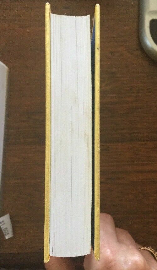 Vintage HC Book THE POCKET DANGEROUS BOOK FOR BOYS By Con & Hal Iggulden 2007