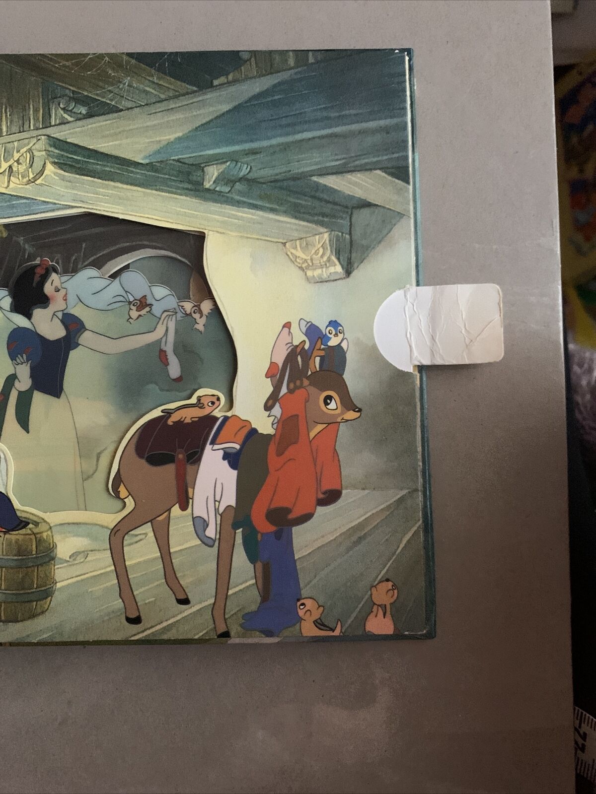 Vintage HC SNOW WHITES ESCAPE Movable Acetate Window Hidden Characters Board