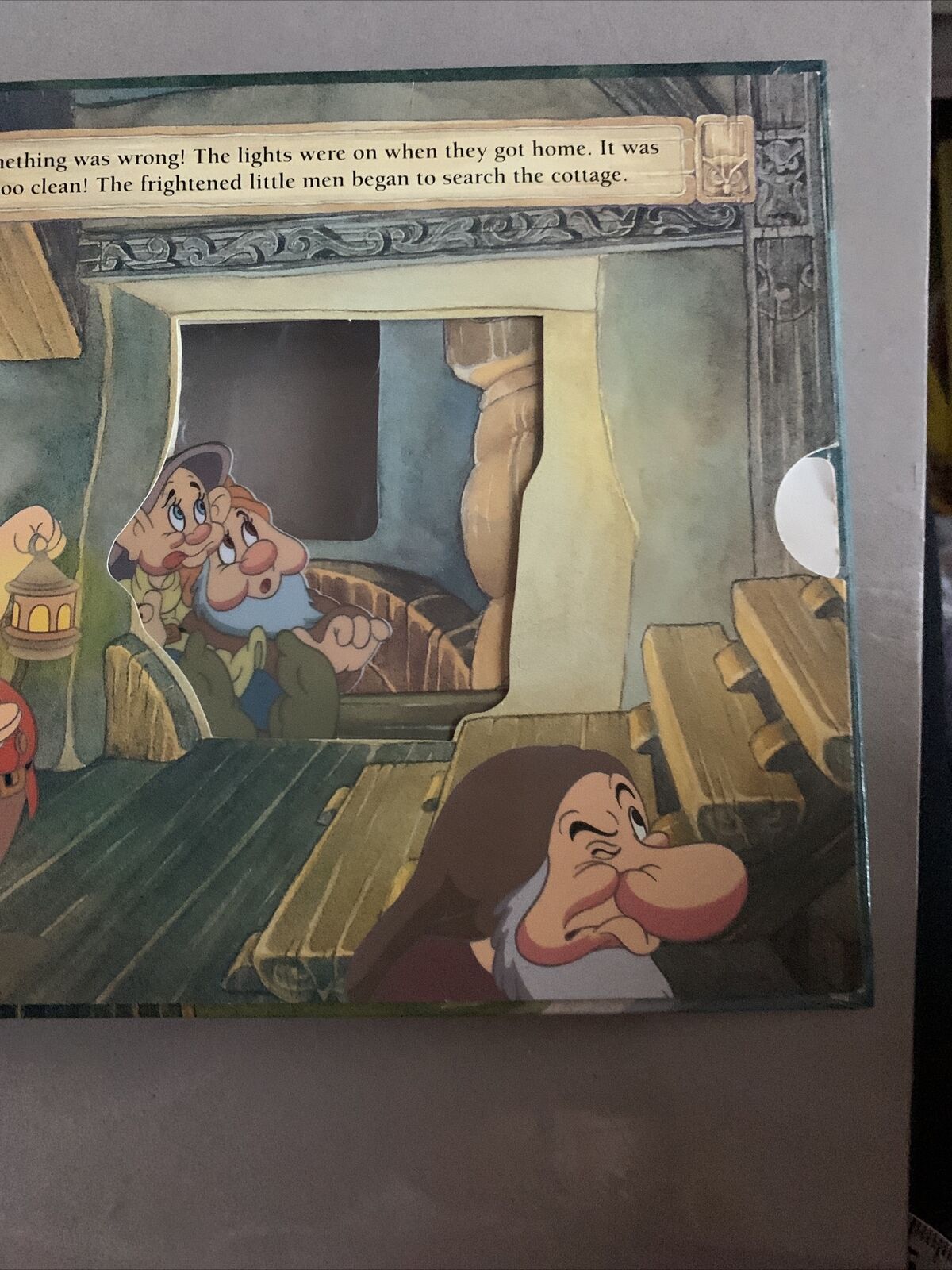 Vintage HC SNOW WHITES ESCAPE Movable Acetate Window Hidden Characters Board