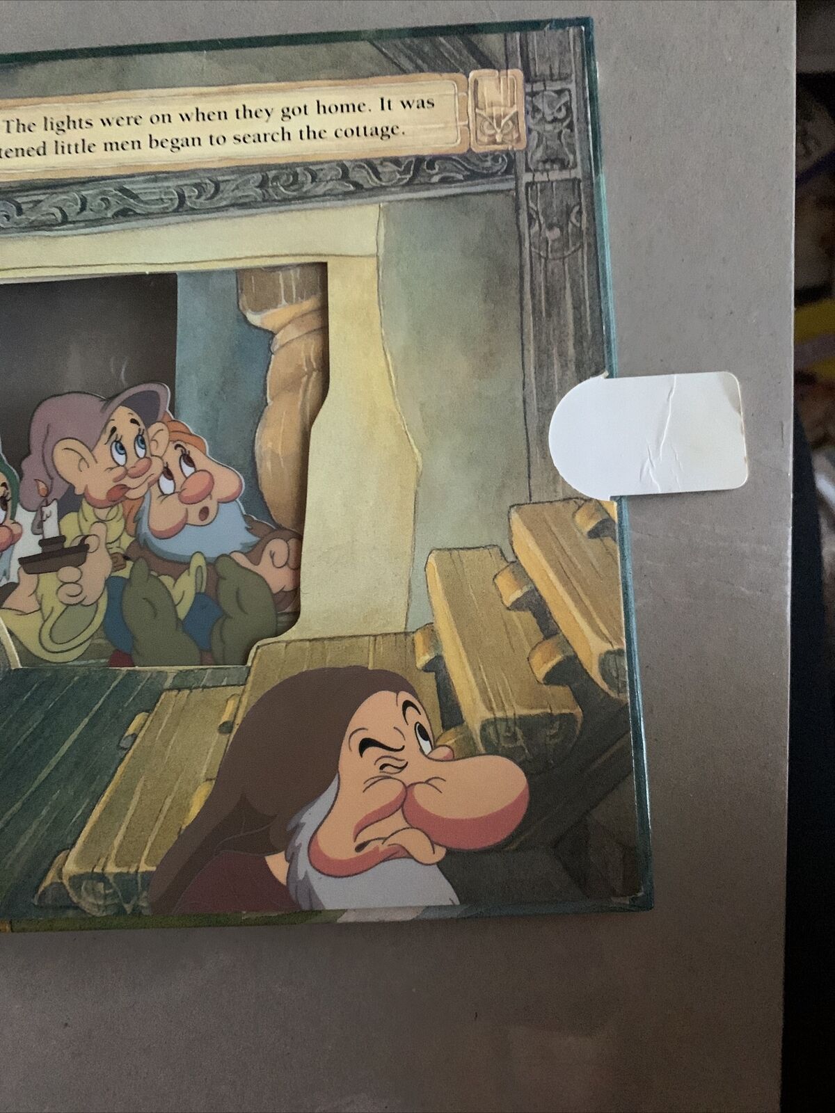 Vintage HC SNOW WHITES ESCAPE Movable Acetate Window Hidden Characters Board
