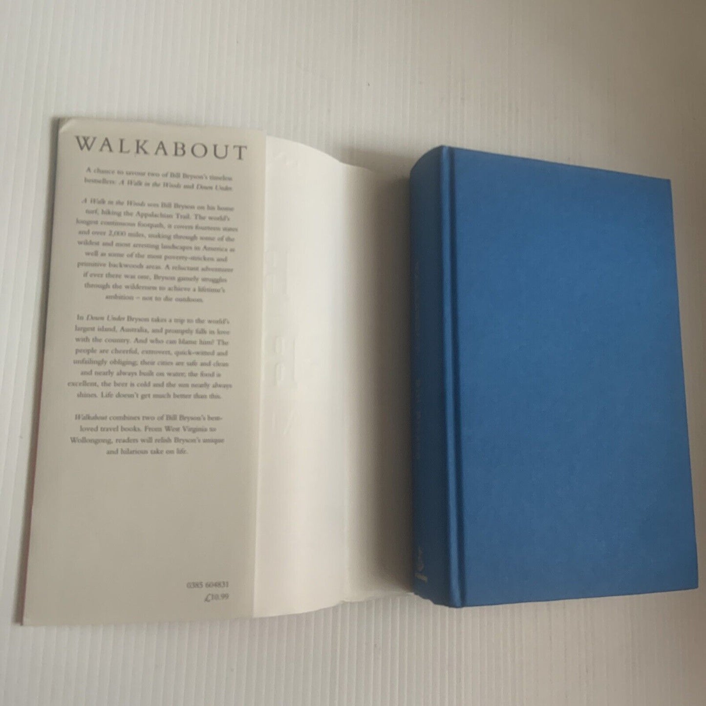 HC WALKABOUT Omnibus Editio A Walk in the Woods & Down Under Bill Bryson 2002 DJ