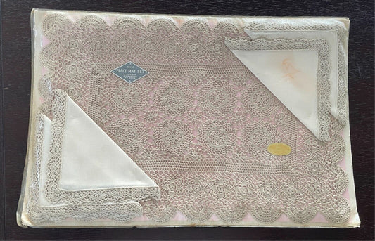 Vintage in Pack 4 Place Mats Beige Handmade Lace & 4 Serviettes Ivory Linen/Lace