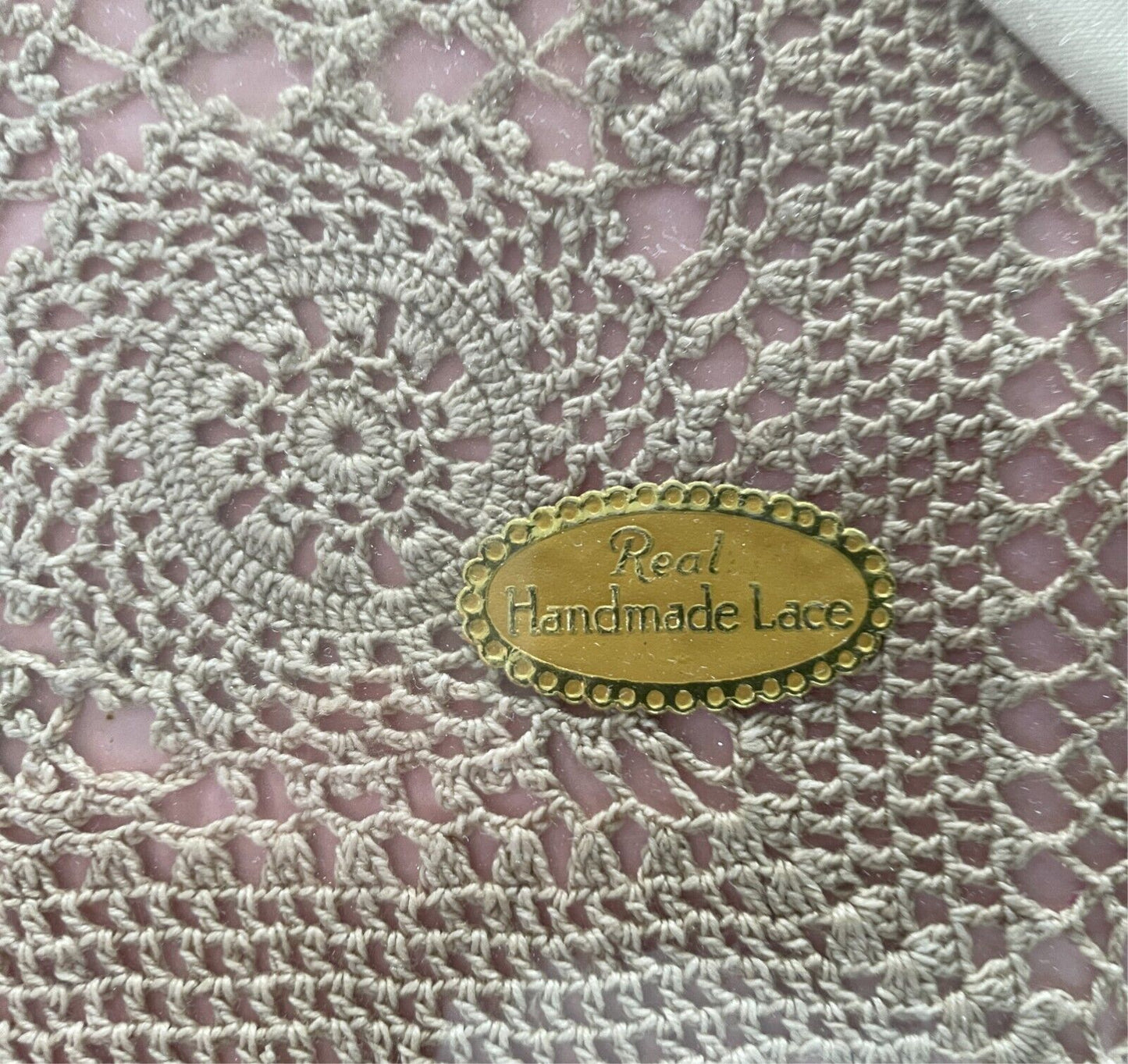 Vintage in Pack 4 Place Mats Beige Handmade Lace & 4 Serviettes Ivory Linen/Lace
