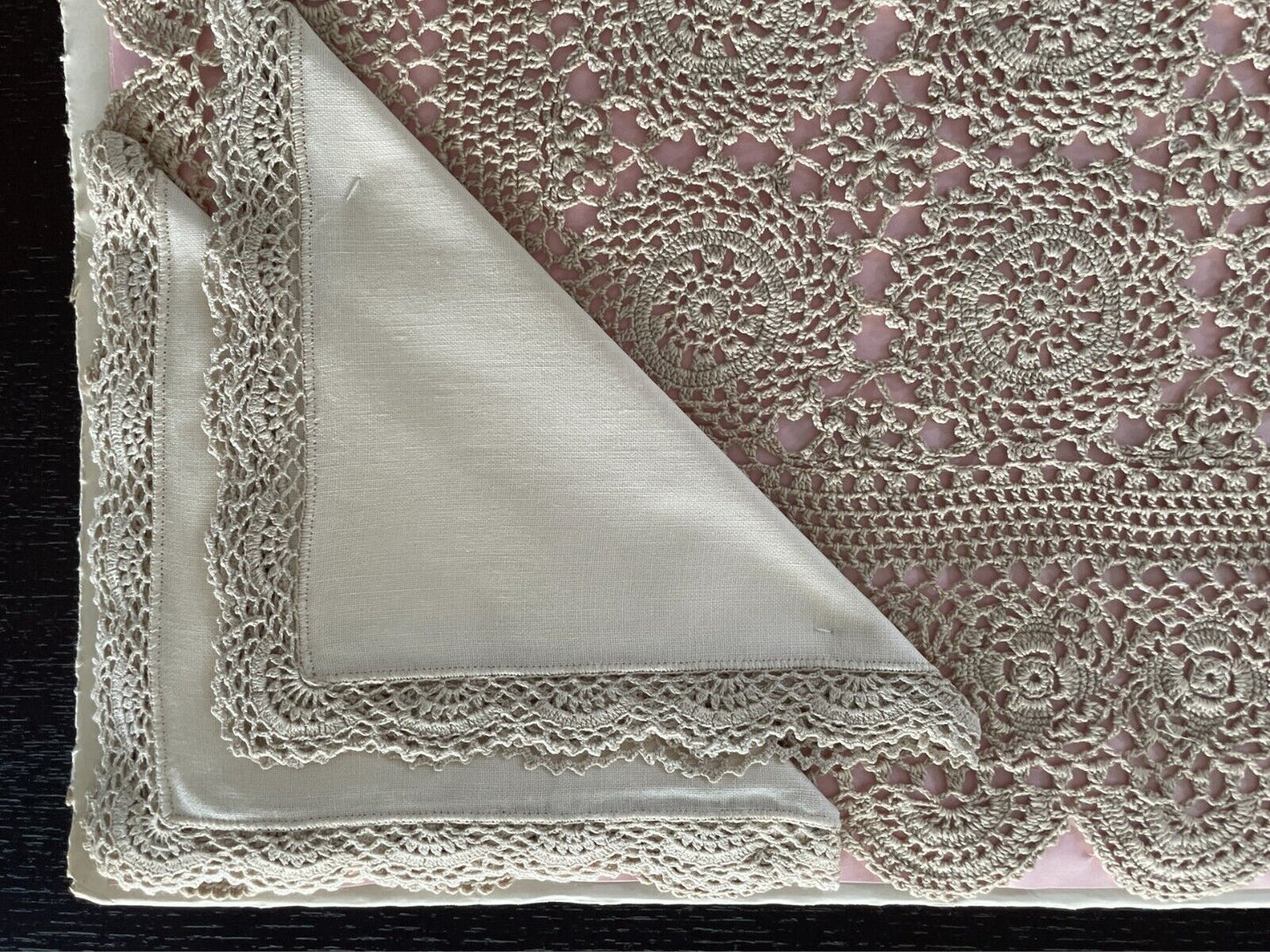 Vintage in Pack 4 Place Mats Beige Handmade Lace & 4 Serviettes Ivory Linen/Lace
