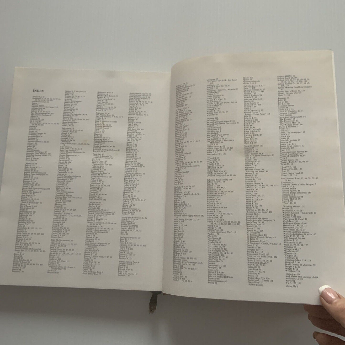 HC Book The Official BICENTENNIAL 1988 Large  Ribbon Birthday Year Vintage