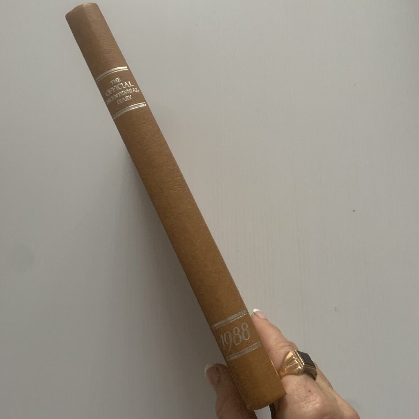 HC Book The Official BICENTENNIAL 1988 Large  Ribbon Birthday Year Vintage