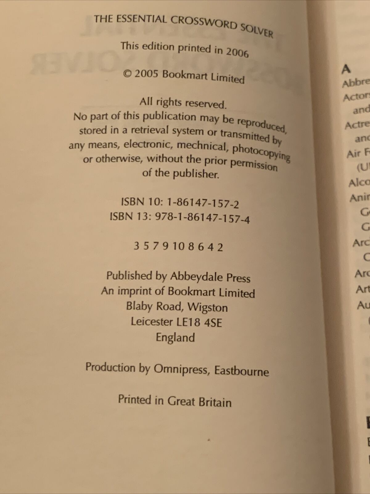 PB Book The ESSENTIAL CROSSWORD SOLVER Reference 2006 English