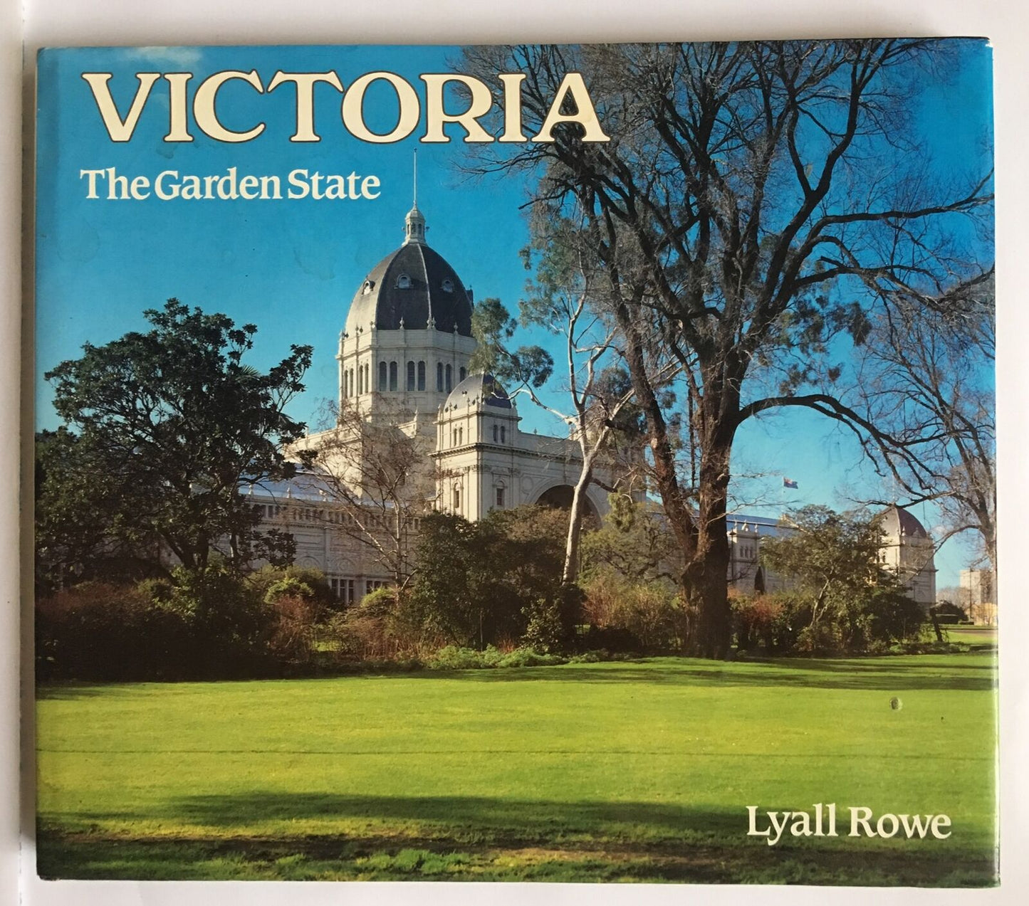 Victoria The Garden State Lyall Rowe Photography Illustrated Picturebook See Pic