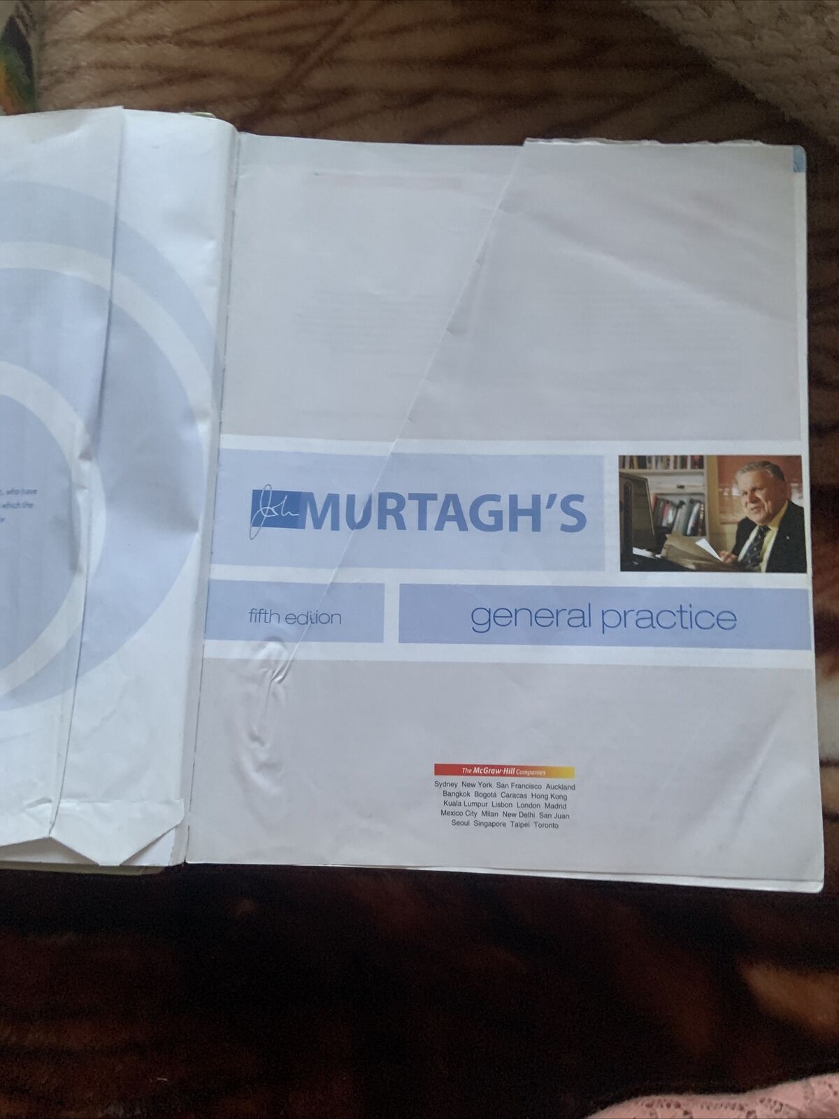 John Murtagh's GENERAL PRACTICE 5th Edition Medical Doctor HC Book Defect Spine