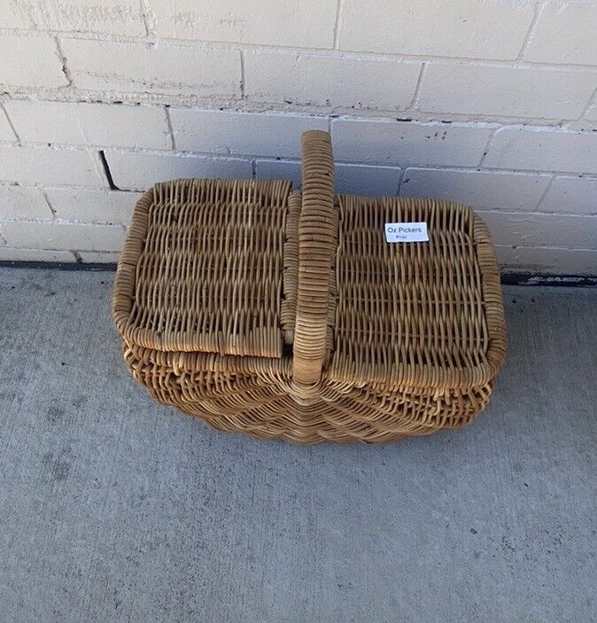 Vintage 52cm Bamboo Cane French Picnic Basket2 Hinged Lids  Display Storage E130