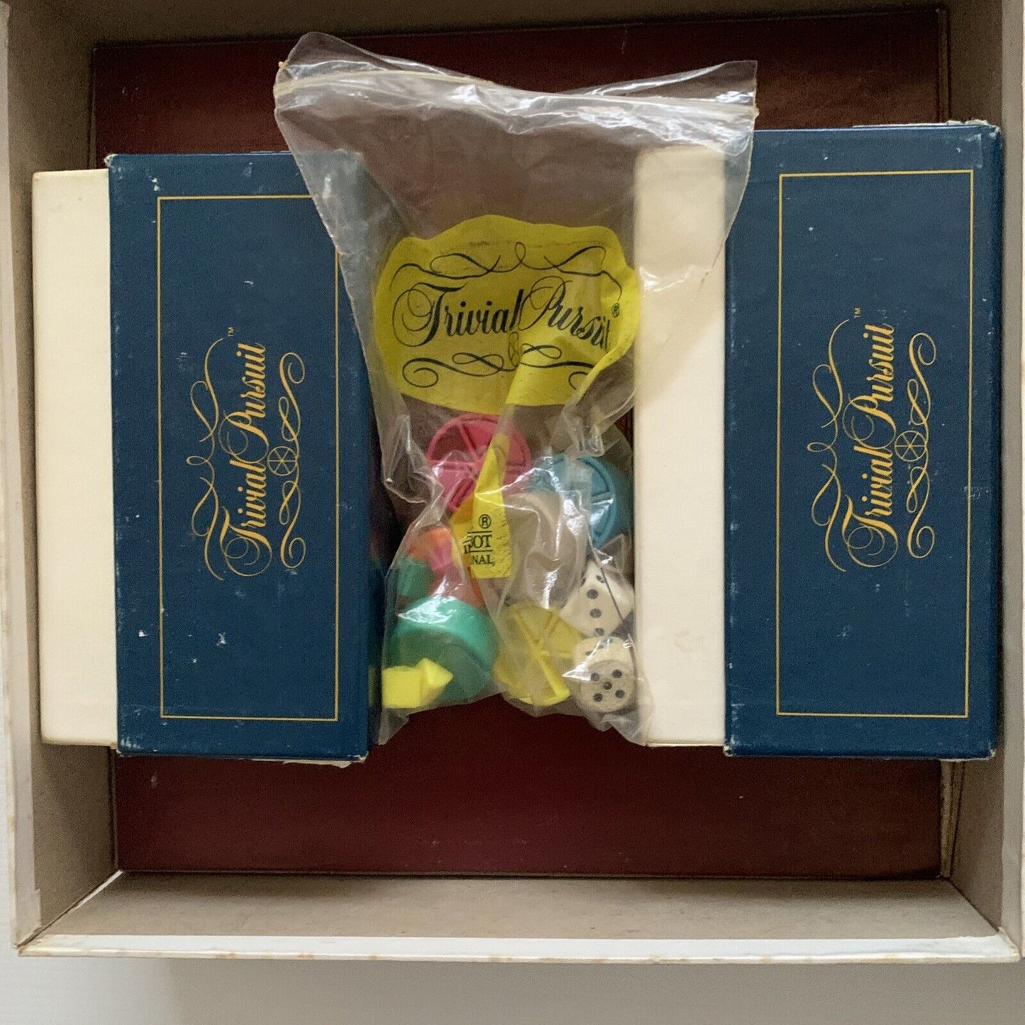 TRIVIAL PURSUIT Mastergame Genius Edition Parker Brothers Board Game Cards