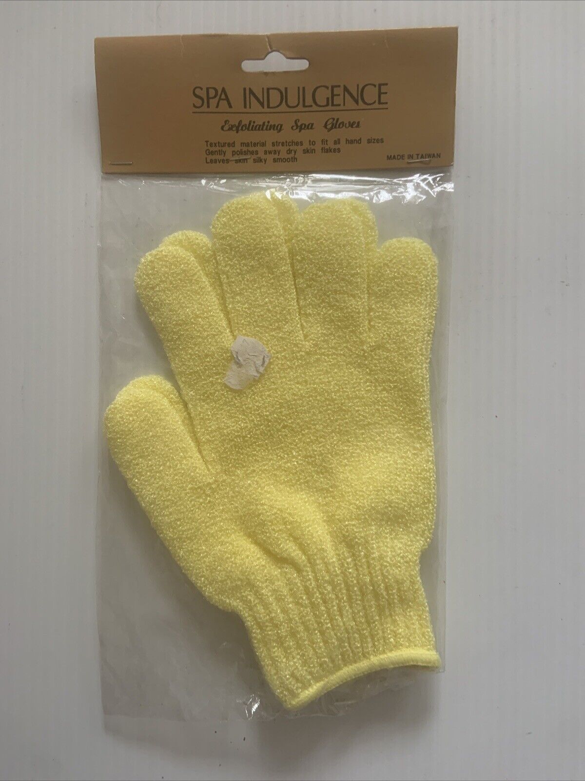 SPA INDULGENCE Exfoliating Spa Glove Massage Wet Dry Skin Brush Loofa Yellow NEW