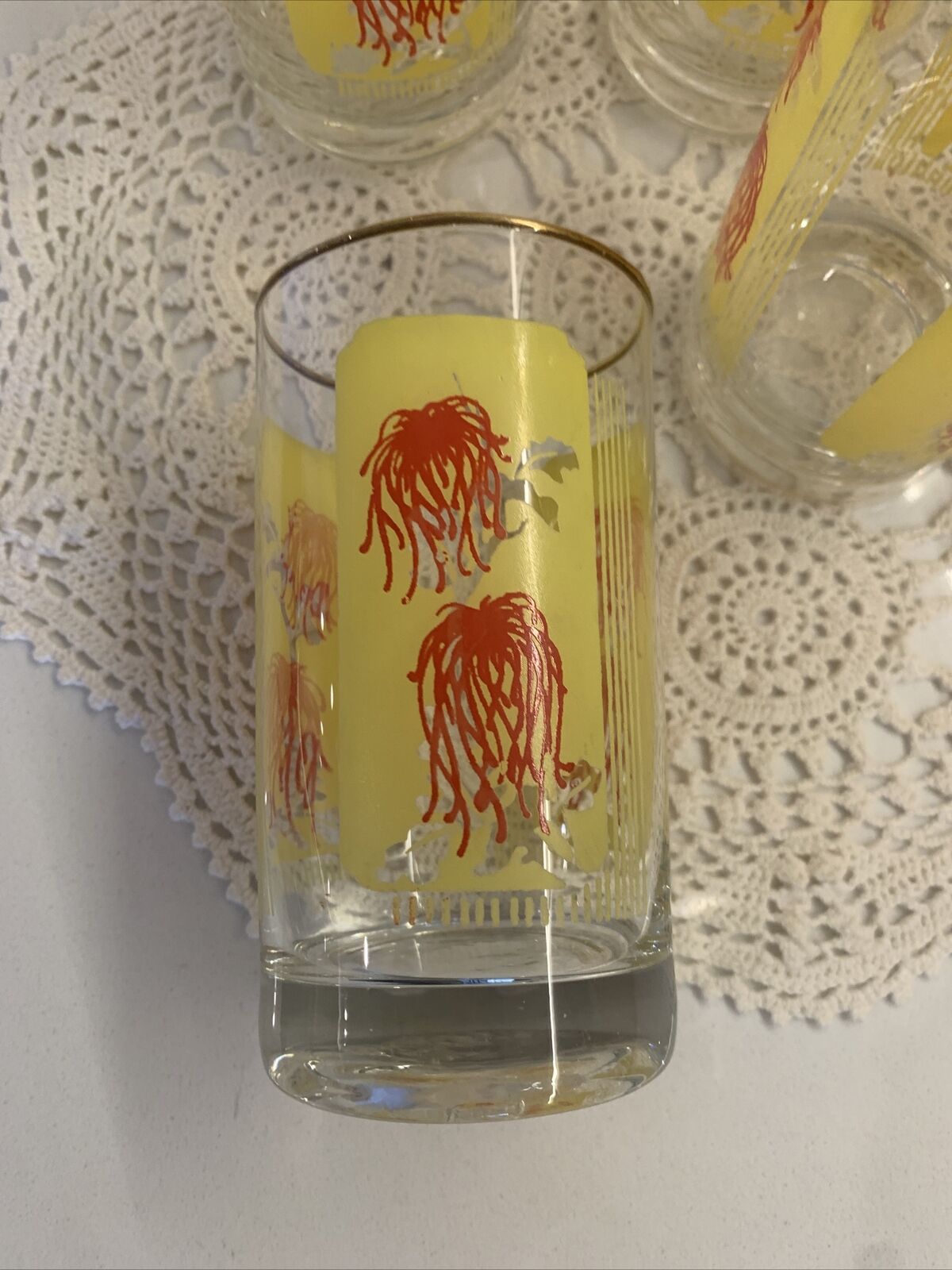 6 X Wine Juice Glasses MCM 11.5cm Tumblers Clear Raised Yellow Red Coral Print