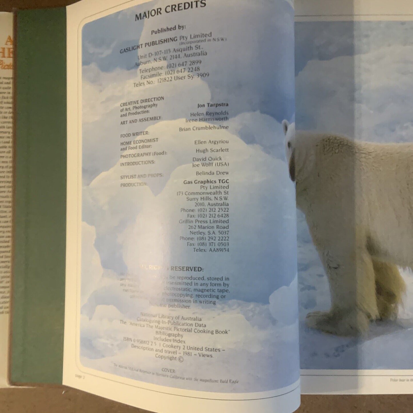 Cookbook AMERICA The Majestic Pictorial HC DJ 1981 1st Edition LARGE Recipe Book