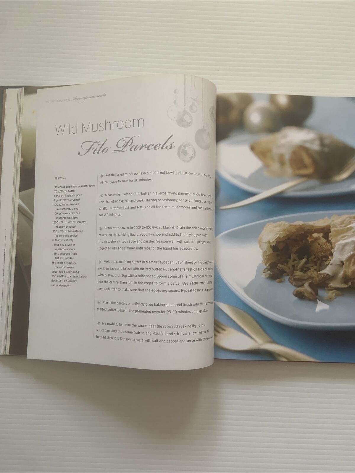 Cookbook ULTIMATE CHRISTMAS Recipes Festive Crafts For The Perfect Xmas HC 2008