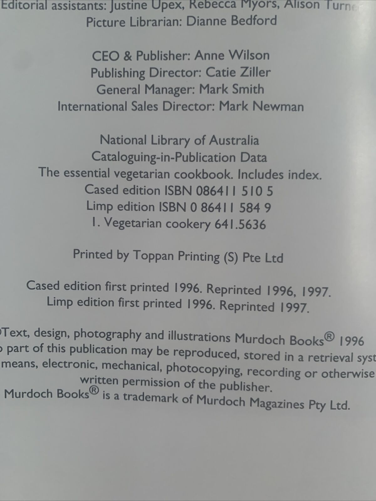 Cookbook The ESSENTIAL VEGETARIAN Murdoch Books 1997 Australia Recipe HC DJ NEW