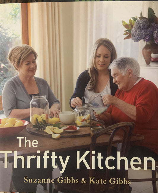 Cookbook THE THRIFTY KITCHEN Suzanne & Kate Gibbs Large HC DJ Recipes NEW