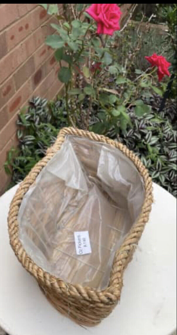 44cm Basket Tear Drop Straw Flower Planter Hamper Plastic Liner AE148 Handwoven