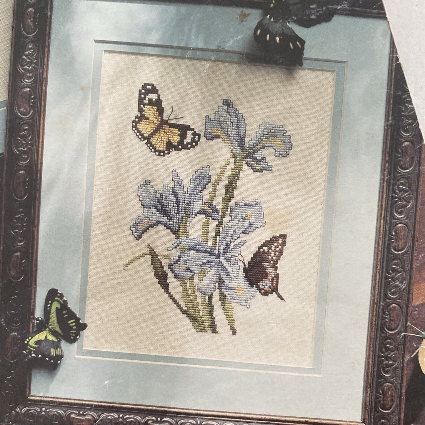 Cross Stitch Pattern Spring Beauties Four Designs by Donna Richardson  Booklet